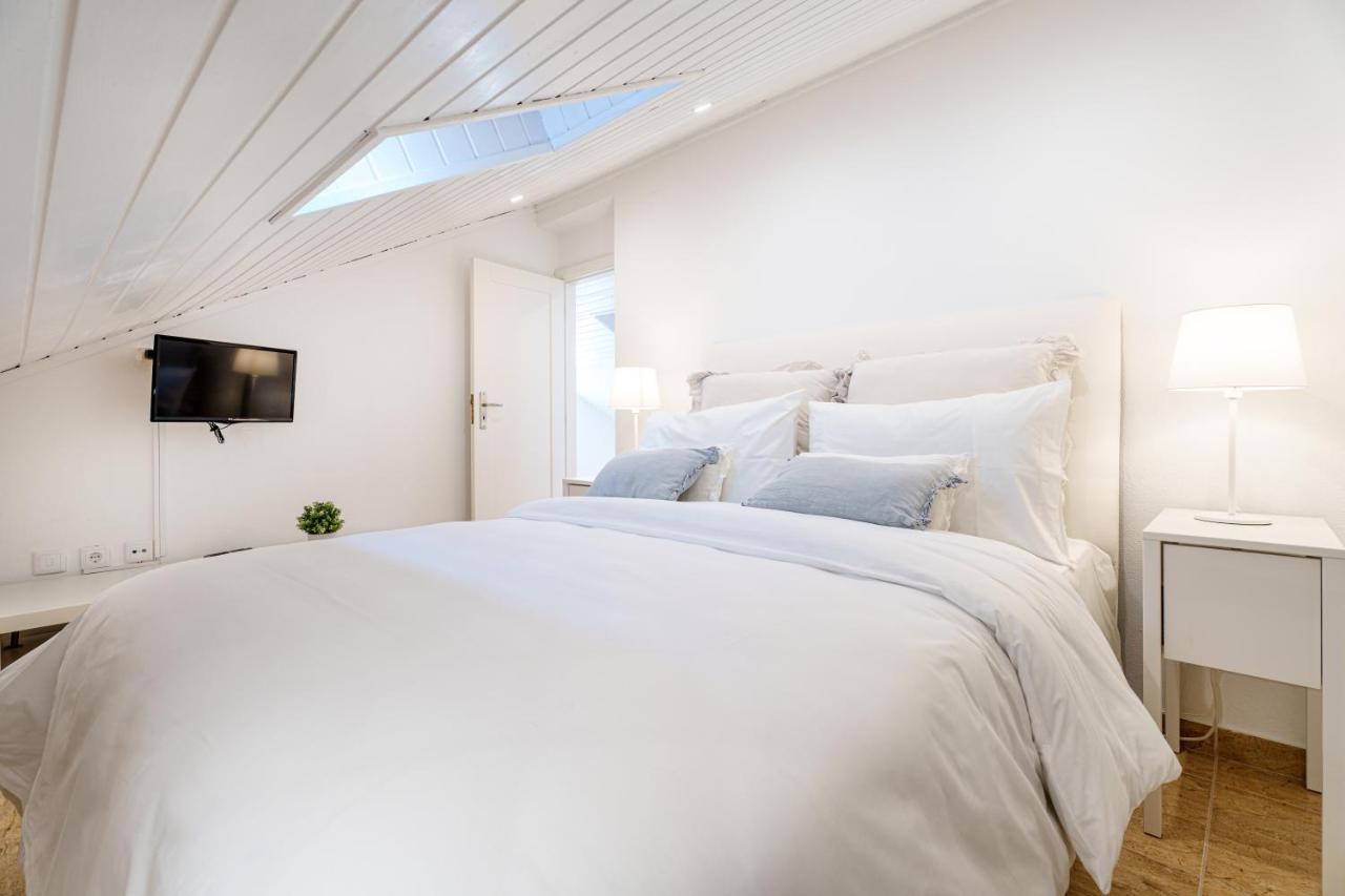 Charming Nazare Apartment-1 Minute To The Beach Esterno foto